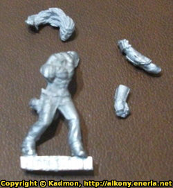 Human with gauntlets (Lloyd) for Eden from Happy Games Factory - Miniature figure review