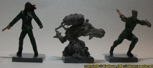 Size comparison of Avaran Treebeast with 1:50 (35mm) scale miniatures: From left to right: Benjamin Orchard from Knight Models, Avaran Treebeast from Mantic Games, William Cobb from Knight Models.