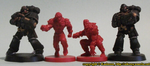 Size comparison of the Star Saga: The Eiras Contract Core Set Plague Victim miniature figures from Mantic Games with with 1:64 (28mm/32mm) scale Primaris Space Marines from Games Workshop. From left to right: Primaris Space Marine Hellblaster Sergeant #1, Plague Victim #1, Plague Victim #2, Primaris Space Marine Hellblaster #2.