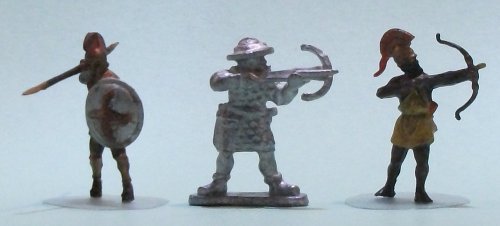 Crossbowman from Menhir Games - 1:72 (25mm) comparison with Zvezda Greek Hoplite (left) and Zvezda Greek archer (right).