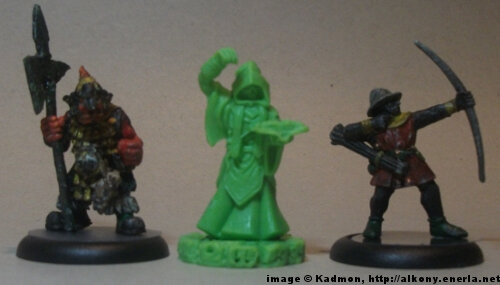 Comparison: 1:56 scale Acolyte Cultist for Cthulhu Wars from Petersen Games, 1:56 (28/32mm) Orc with spear #2 from Renegade Miniatures (left) and Bretonnian Bowman #1 from Games Workshop company (right).