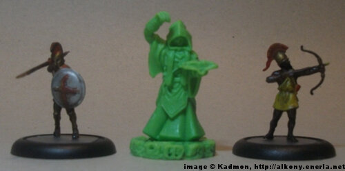 Comparison: 1:56 scale Acolyte Cultist for Cthulhu Wars from Petersen Games, 1:72 (25mm) Greek Hoplite from Zvezda (left) and Greek archer from Zvezda (right).