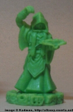 Human magic user with book in 1/56 scale - Acolyte Cultist for Cthulhu Wars from Petersen Games, 2015 - Miniature figure review