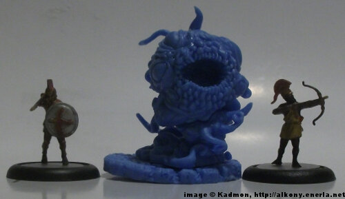 Cthulhu Wars Flying Polyp from Petersen Games - 1:72 (25mm) comparison with Zvezda Greek Hoplite (left) and Zvezda Greek archer (right).