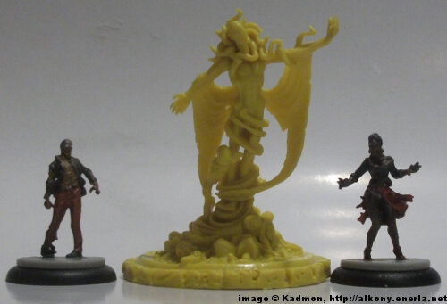 Cthulhu Wars The King in Yellow from Petersen Games - 1:50 (35/38mm) comparison with 35mm high Zombicide Male Walker #2 and Female Walker #2.