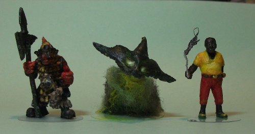 Neozylthy from CIP Games - 1:56 (28mm / 32mm) comparison with Renegade Miniatures orc (left) and Pigeon Guard Games Big T (right).
