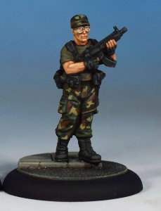 Modern soldier with submachine gun - Spec Ops #3 from Studio Miniatures, 2018